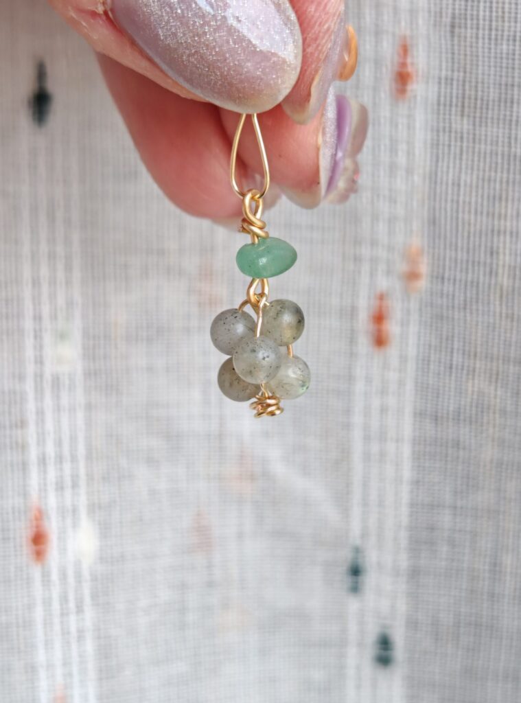 Charm Tutti Frutti - Gelso bianco in labradorite e avventurina verde