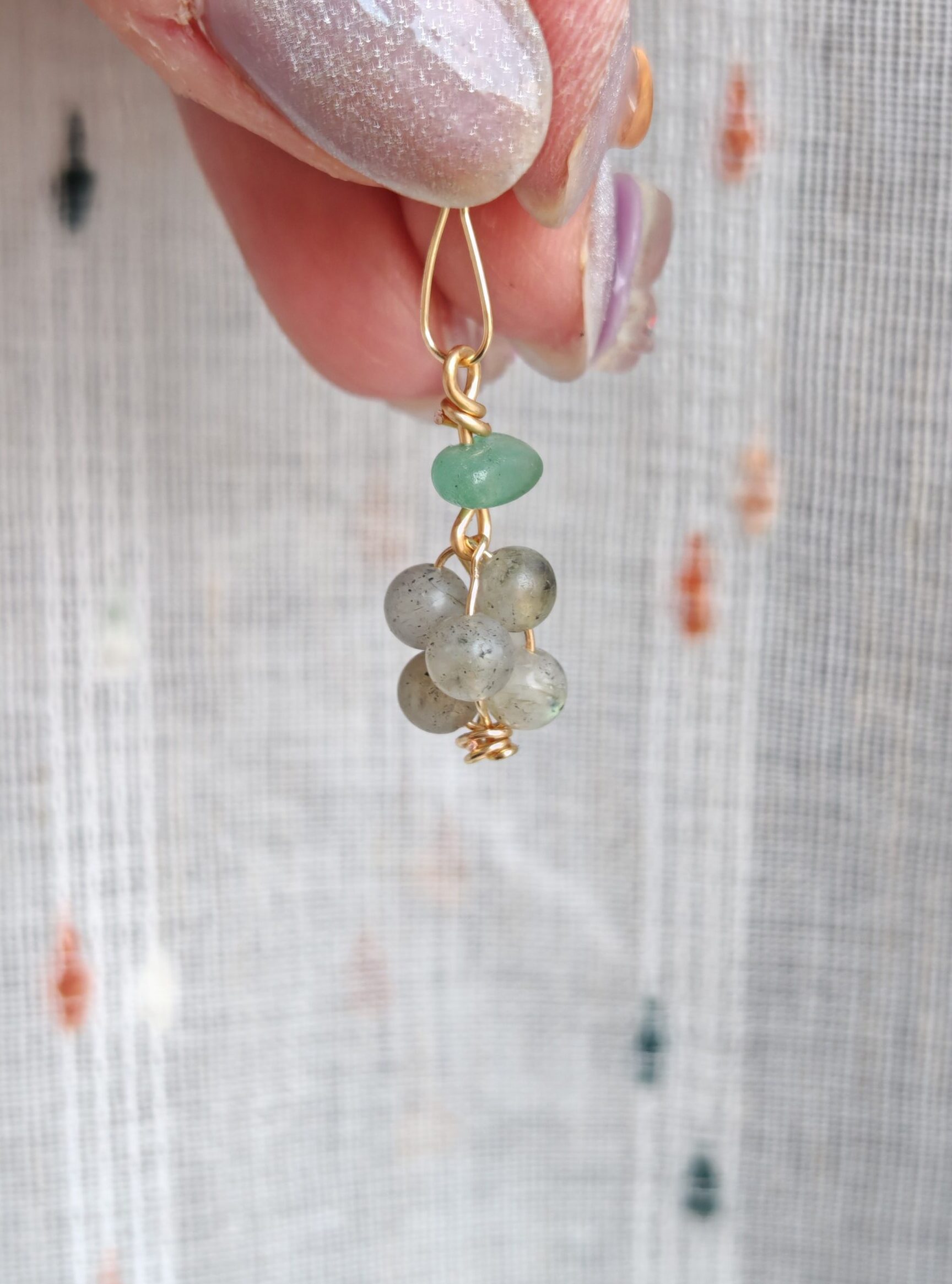 Charm Tutti Frutti - Gelso bianco in labradorite e avventurina verde