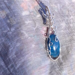 Ciondolo in apatite - Modello Seshat