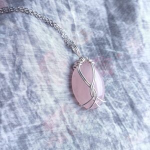 Ciondolo con quarzo rosa