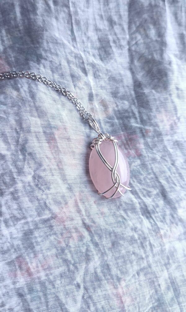 Ciondolo con quarzo rosa