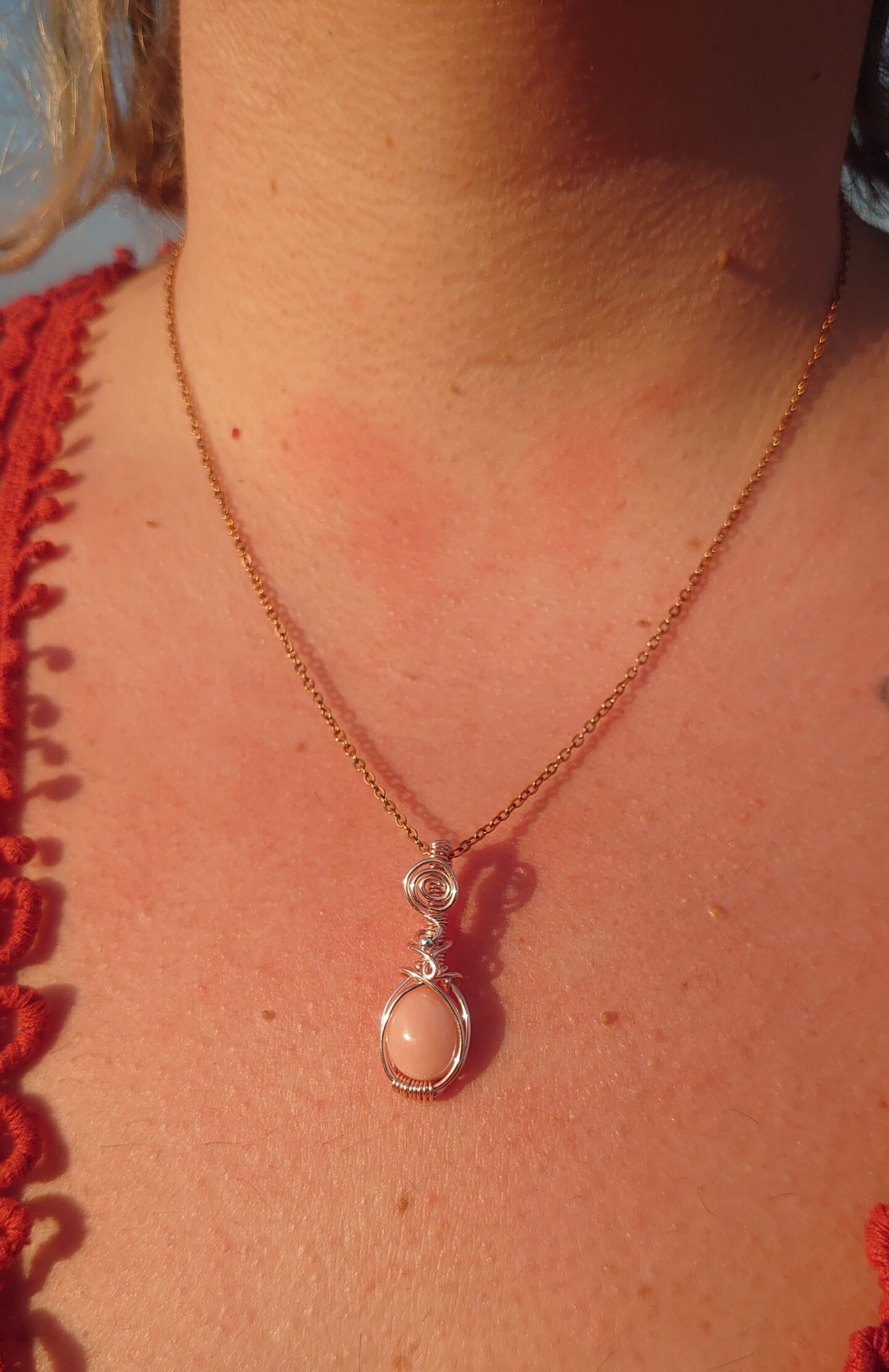 Ciondolo con opale rosa - Collezione Nereidi