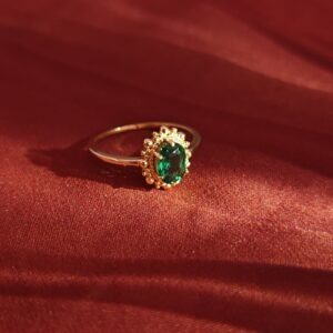 Anello Osiride con smeraldo, argento placcato oro 18k